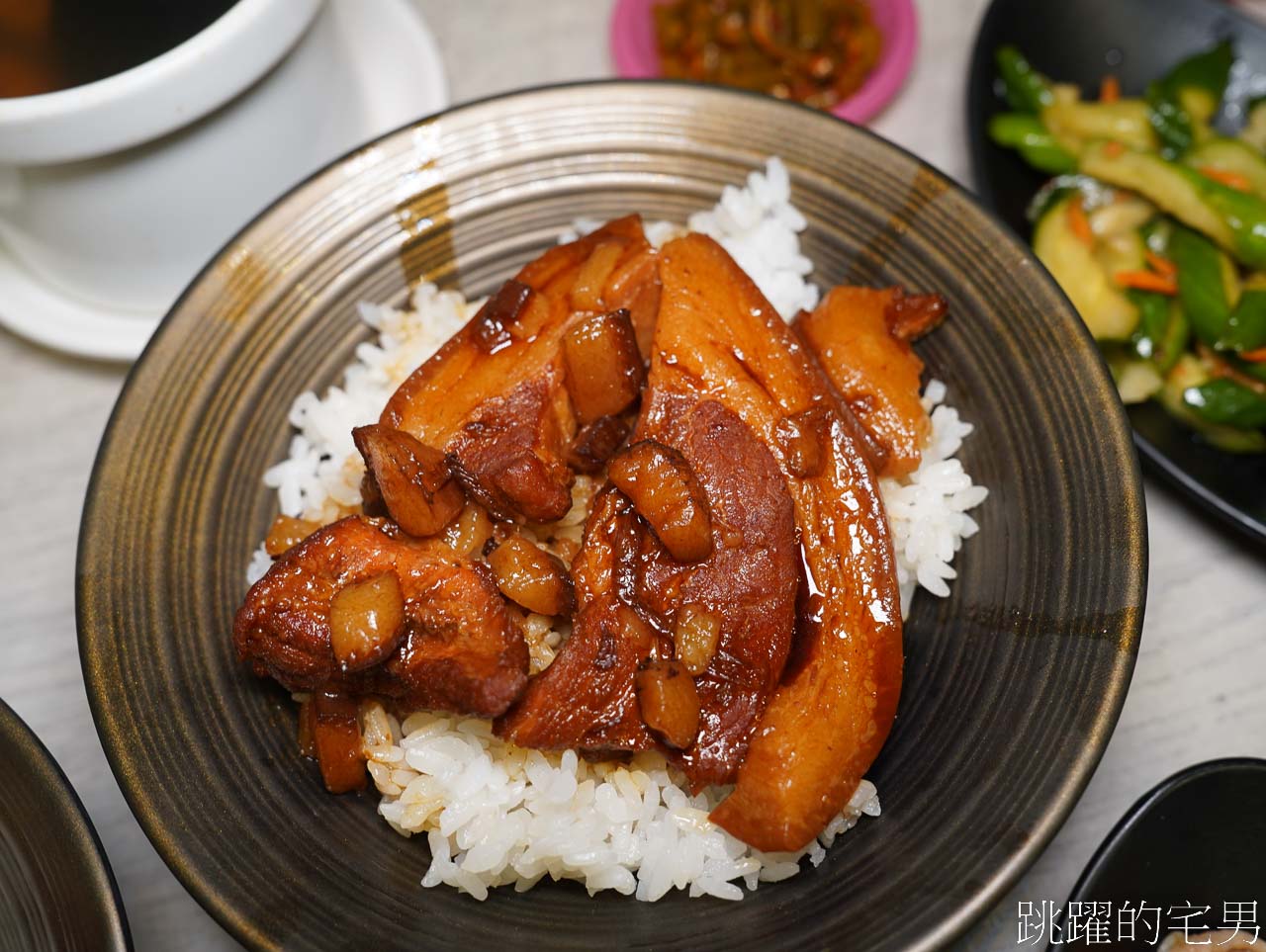 [花蓮美食]陳家食堂-花蓮控肉飯推薦，入口即化超夠味、免費青龍辣椒簡直注入靈魂!  花蓮宵夜