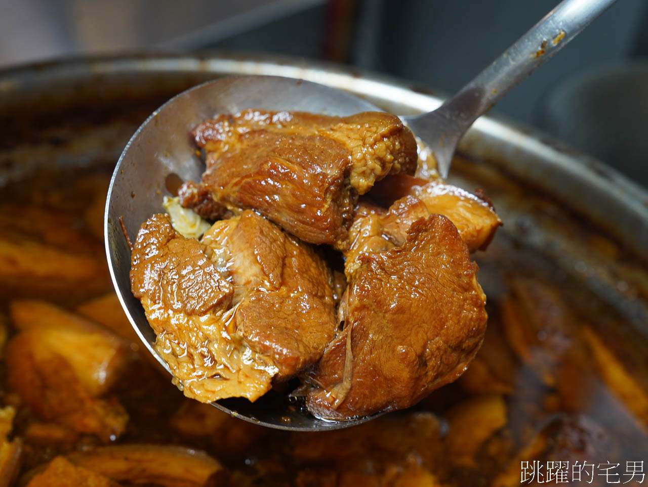 [花蓮美食]陳家食堂-花蓮控肉飯推薦，入口即化超夠味、免費青龍辣椒簡直注入靈魂!  花蓮宵夜