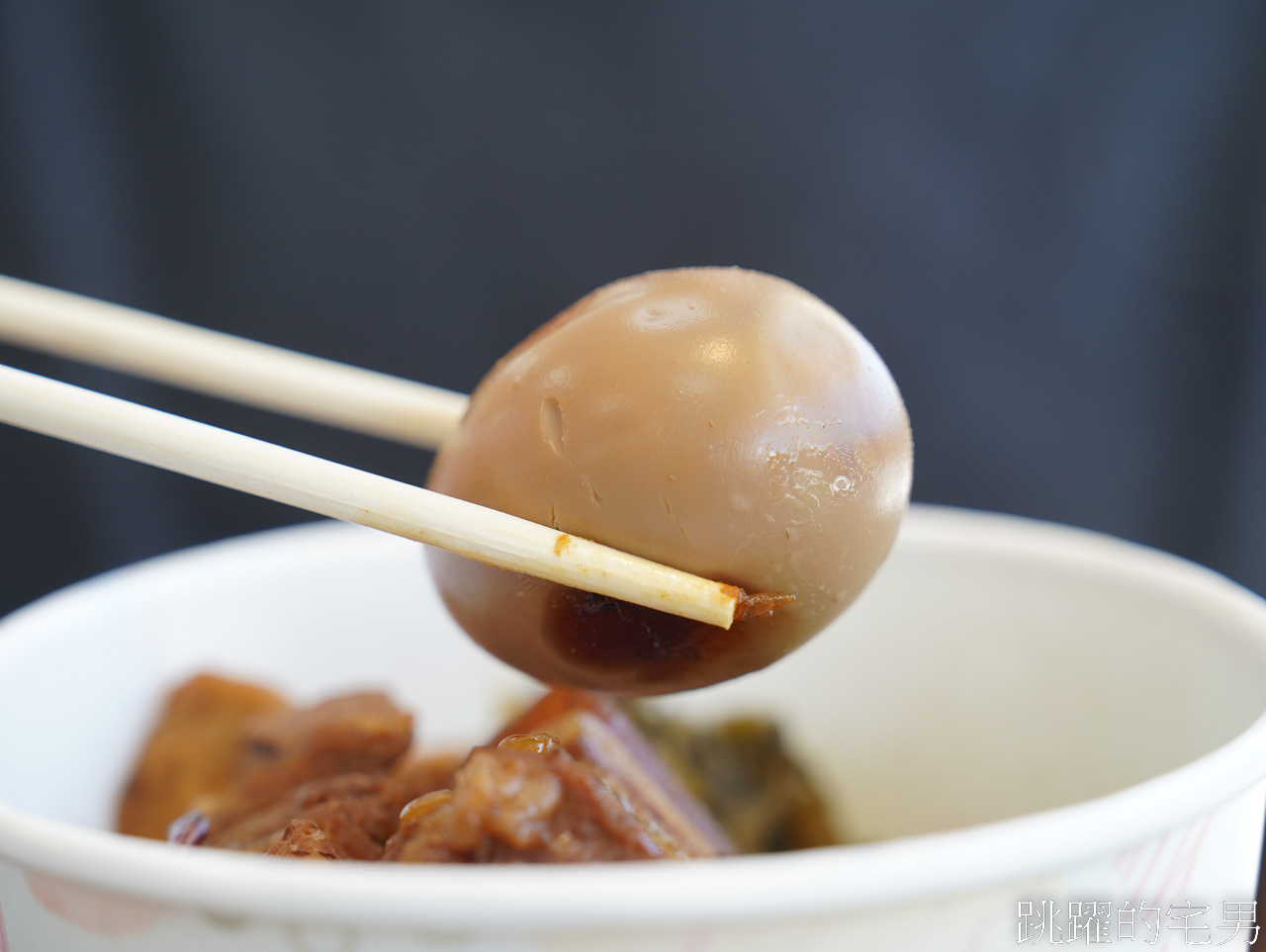 [花蓮美食]東傑茶園便當-茶行斜槓賣起花蓮平價便當，豬腳便當只要75元、控肉便當65元