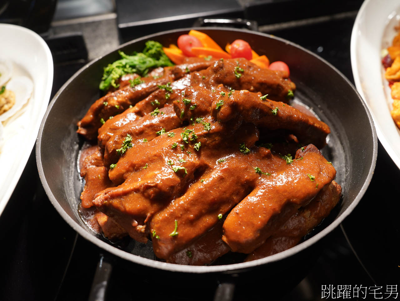 [花蓮吃到飽]花蓮潔西艾美酒店自助餐-探索廚房，花蓮飯店吃到飽天花板，現烤龍蝦，松葉蟹、旭蟹，烤鴨原住民風味餐通通有