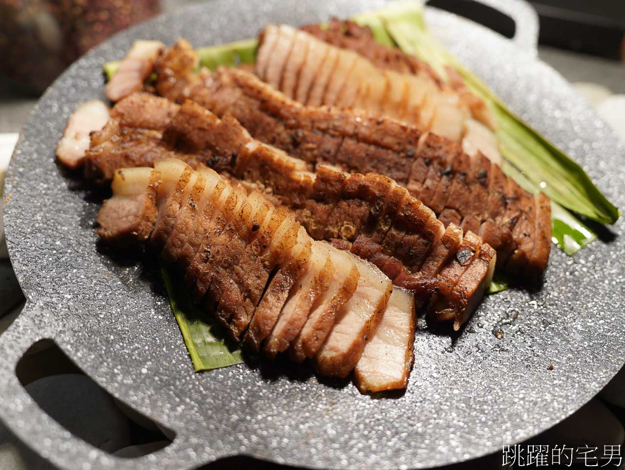 [花蓮吃到飽]花蓮潔西艾美酒店自助餐-探索廚房，花蓮飯店吃到飽天花板，現烤龍蝦，松葉蟹、旭蟹，烤鴨原住民風味餐通通有