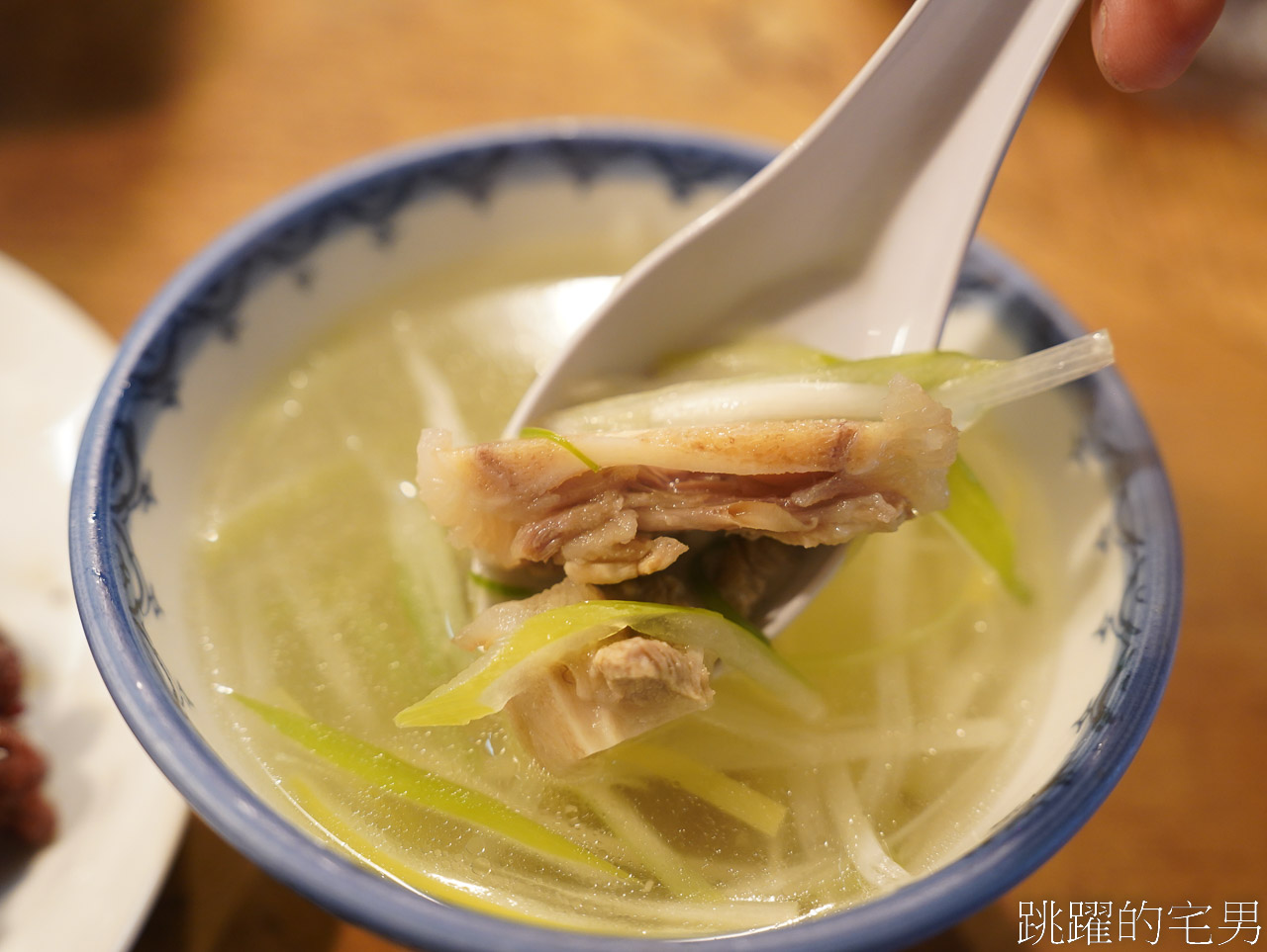 [宮城仙台美食推薦]旨味太助-陰錯陽差的美味，老師傅烤牛舌滿滿炭香，每片都有不一樣口感，太好吃啦，仙台牛舌推薦必吃!