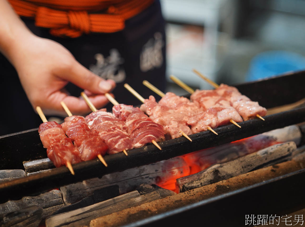 [花蓮居酒屋]上谷串燒-這家師傅烤功真的好，吃得到豬肉特殊部位，熱炒C/P質高，大螢幕挑高環境有包廂，家庭吃飯也很推