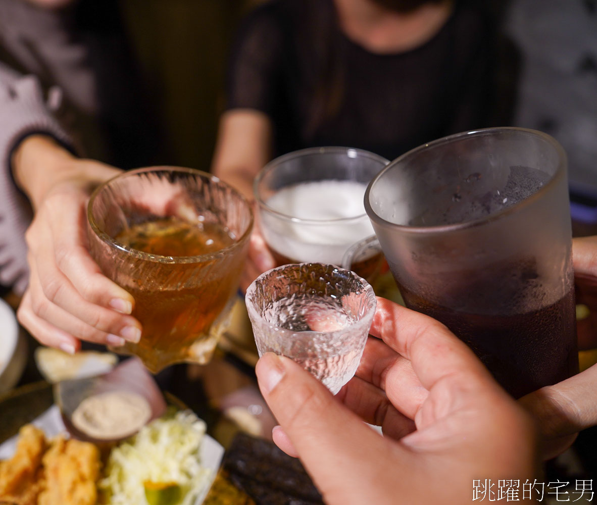 [花蓮居酒屋]上谷串燒-這家師傅烤功真的好，吃得到豬肉特殊部位，熱炒C/P質高，大螢幕挑高環境有包廂，家庭吃飯也很推