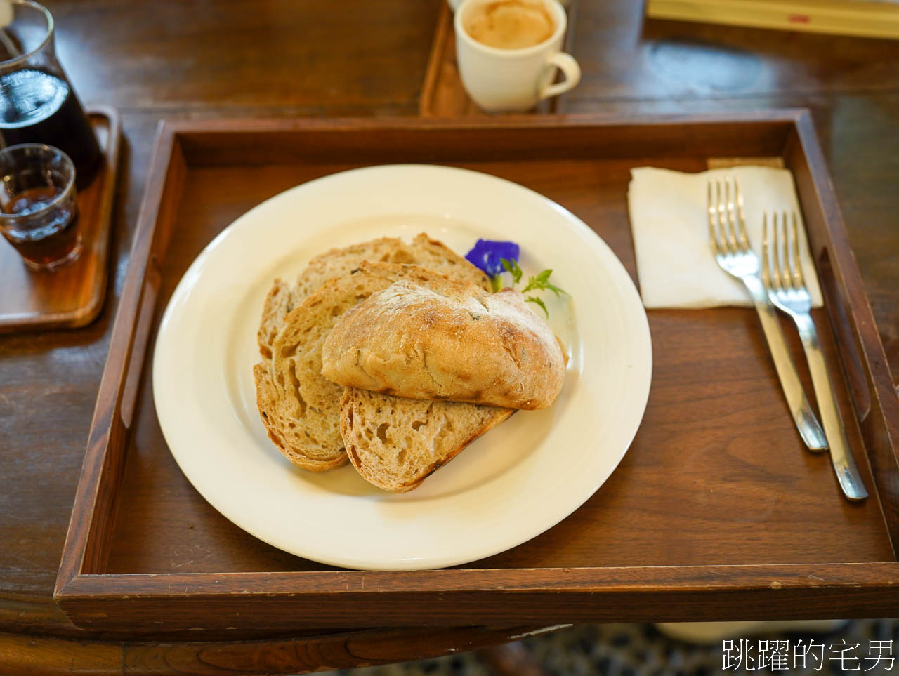 [花蓮鳳林咖啡廳]鹿羽咖啡花蓮店-走進城堡莊園喝咖啡，這是什麼樣的體驗?