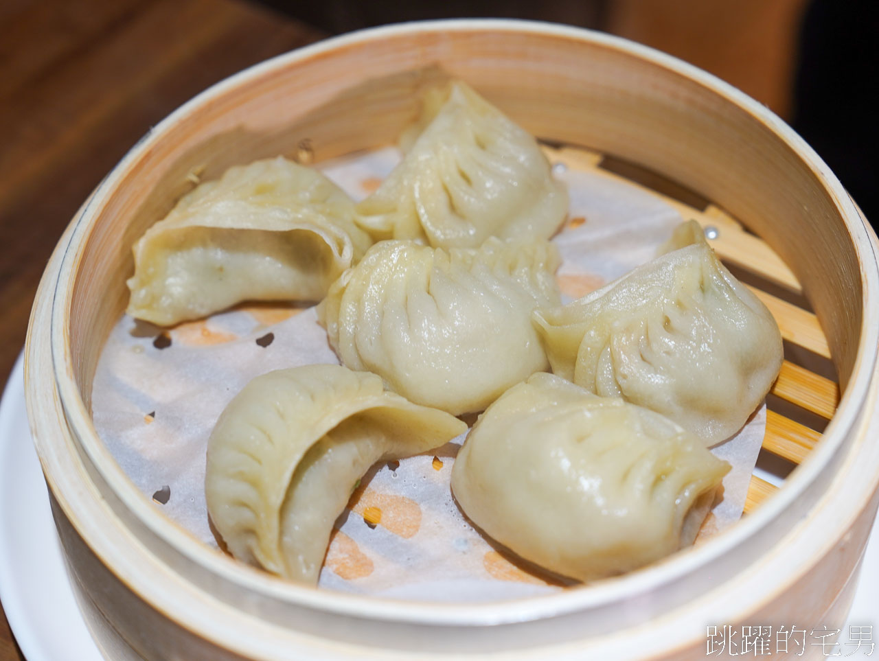 [捷運雙連站美食]川畝園麵食館搬新家-米其林推薦美食價格很實惠，必吃小魚捲餅，服務人員很親切，大同區美食推薦