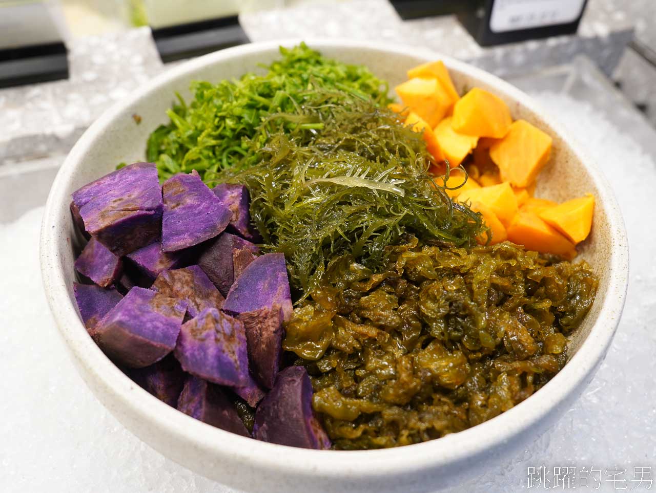 [花蓮吃到飽]煙波太魯閣早午餐吃到飽-早餐就吃松葉蟹，浮誇龍蝦螃蟹湯、松露和牛滷肉飯，還有超美綠地窗景，花蓮飯店吃到飽推薦