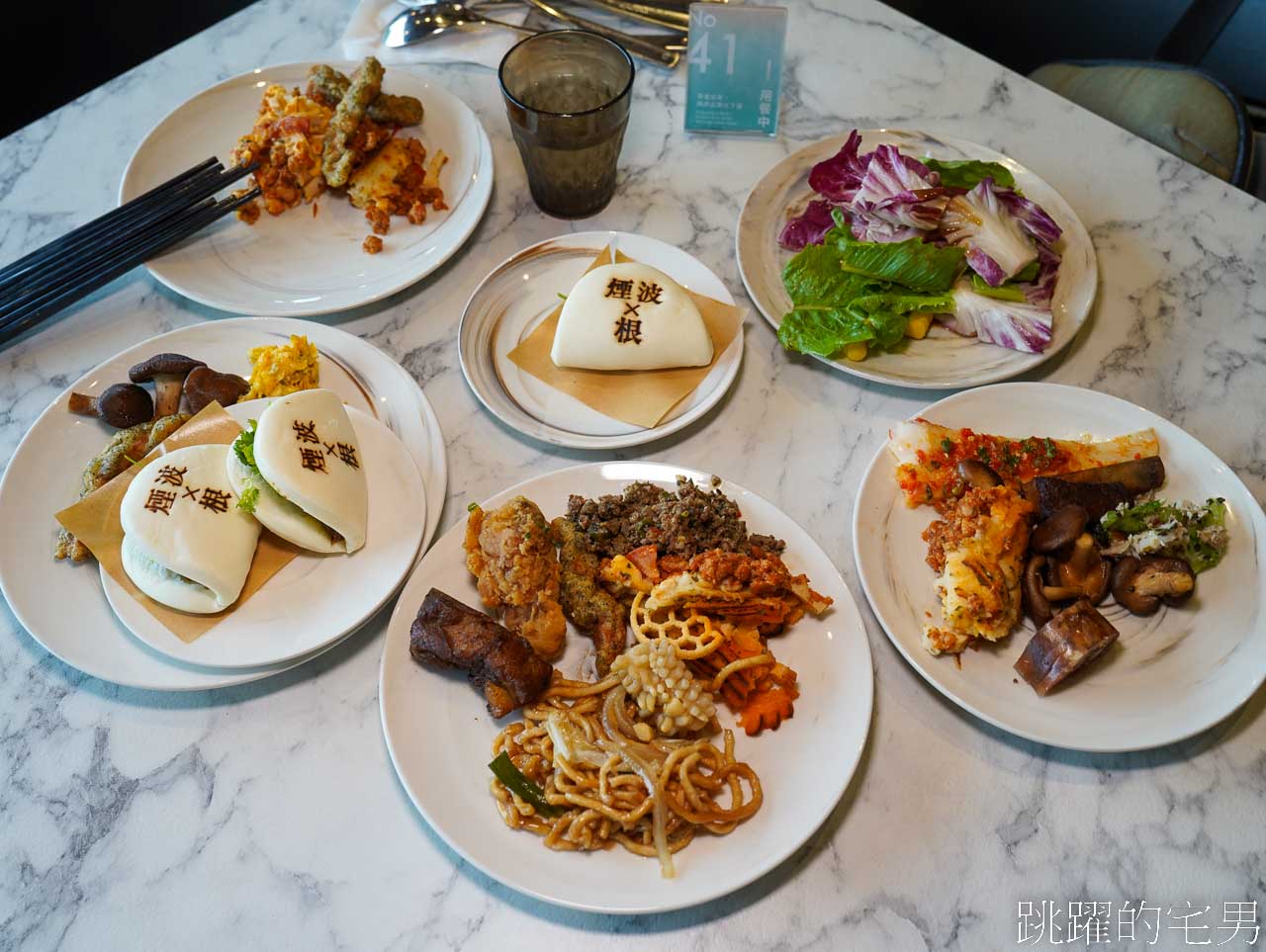 [花蓮吃到飽]煙波太魯閣早午餐吃到飽-早餐就吃松葉蟹，浮誇龍蝦螃蟹湯、松露和牛滷肉飯，還有超美綠地窗景，花蓮飯店吃到飽推薦