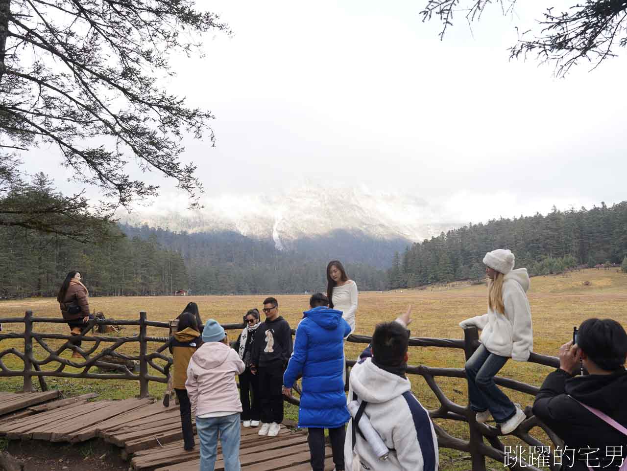 [雲南麗江旅遊]必去雲南景點-壯觀的玉龍雪山、夢幻藍月湖令人驚豔!