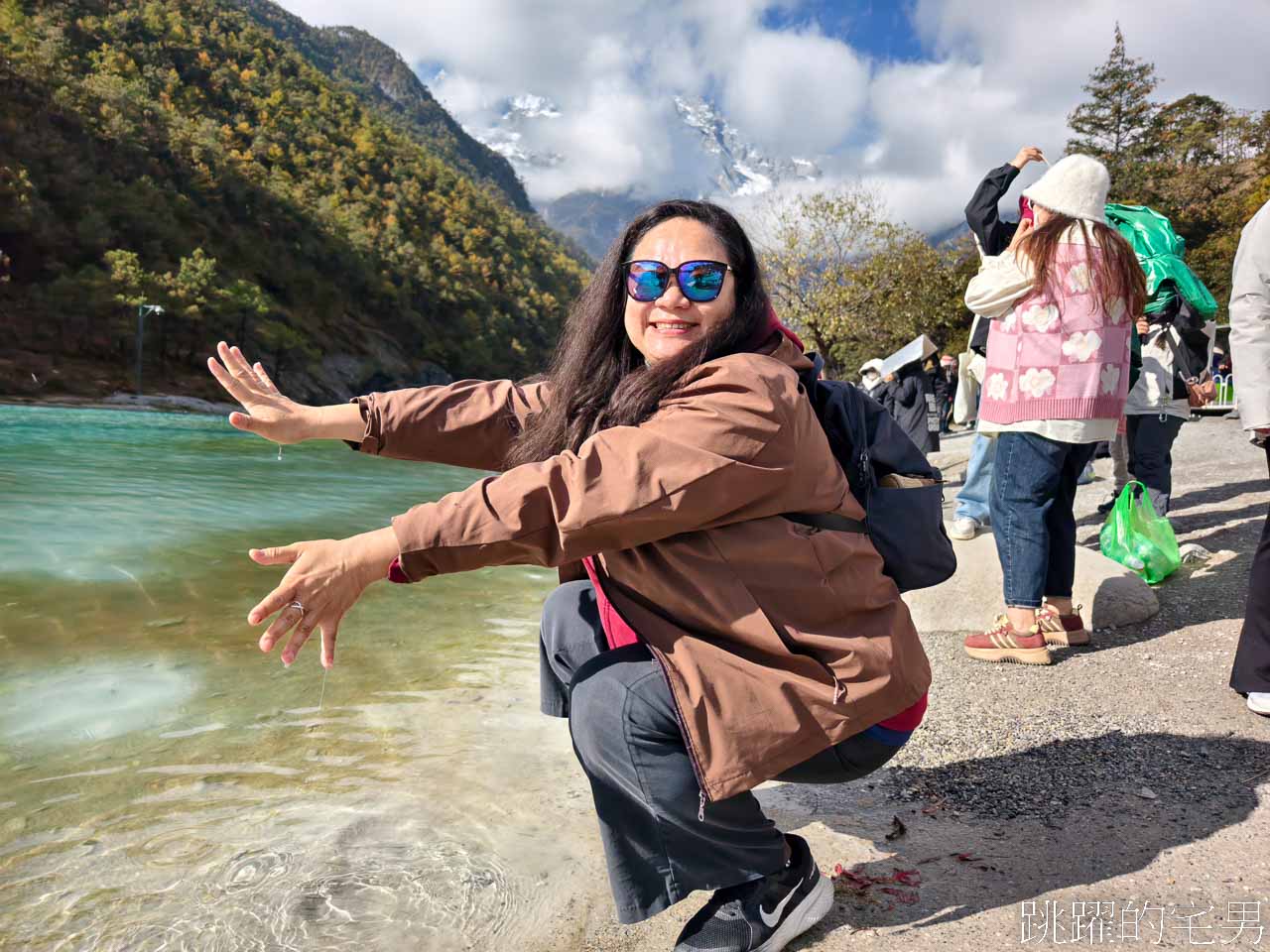 [雲南麗江旅遊]必去雲南景點-壯觀的玉龍雪山、夢幻藍月湖令人驚豔!