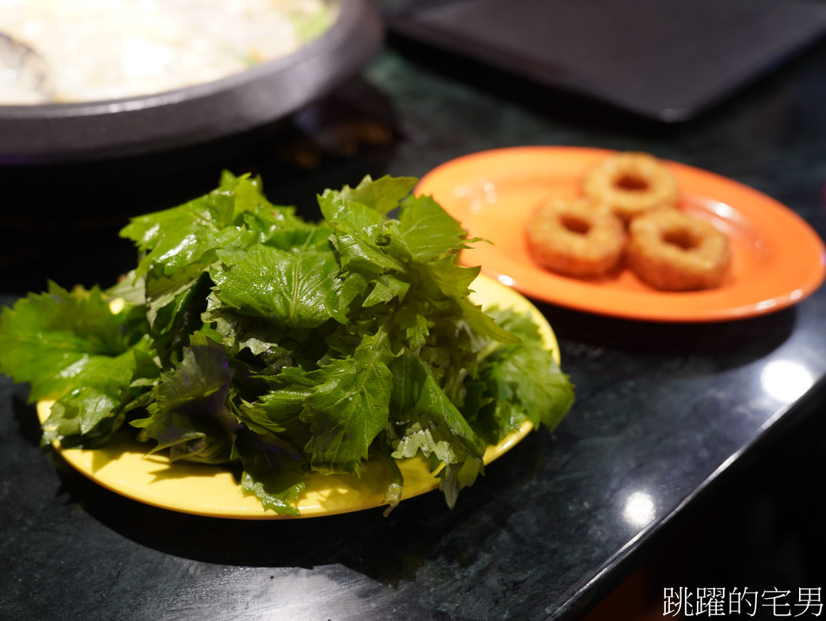 [花蓮美食]春滿石頭火鍋-這家花蓮石頭火鍋空間環境也太美，現炒湯頭味道就是不同