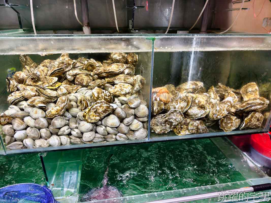 [花蓮美食]嗨烤活體海鮮燒烤屋-漁場直送海鮮燒烤，紅喉、生蠔、活龍蝦、烤牛肉也太嫩了吧，花蓮宵夜