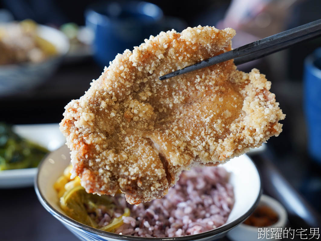 [花蓮美食]食午貳食-簡單好食材的花蓮簡餐，炙燒挪威鯖魚、酥炸五花肉必點