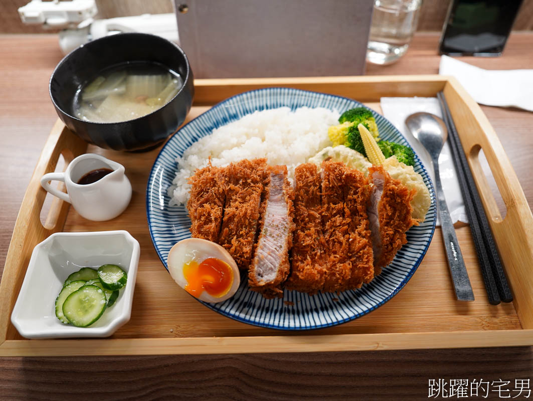 [西門町美食]拾士Shi-Shih日式洋食-大推西門町好吃炸豬排，連飯都好吃，我還以為是在日本，西門町寵物友善餐廳