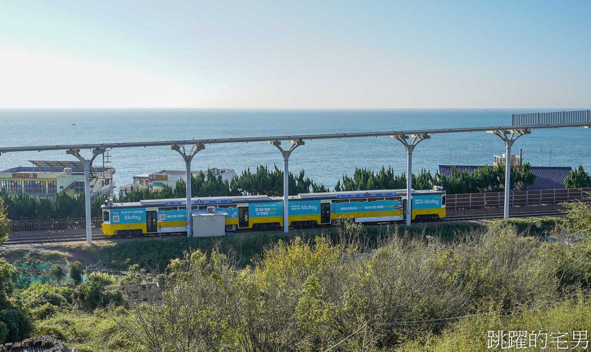 釜山必去景點「海雲台天空膠囊列車」釜山海雲台天空膠囊列車全攻略！夢幻拍照點+省錢技巧，絕美海景青沙浦天空步道、 海雲台沙灘，路線選擇青沙浦站搭乘到尾浦站、釜山膠囊列車門票怎麼買最便宜?